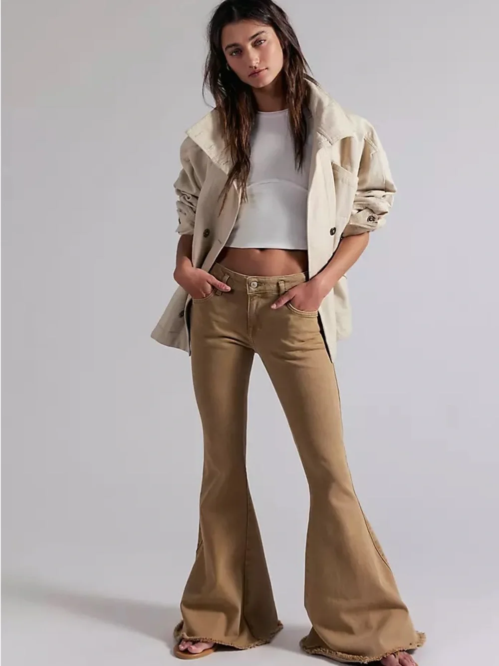 1496. FREE PEOPLE We The Free Emre Low-Rise Flare Jeans in Tannin Sz 25 NWT $98